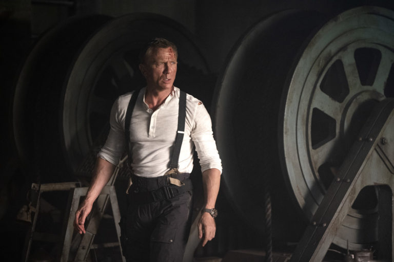 Un frame del film "No time to die"