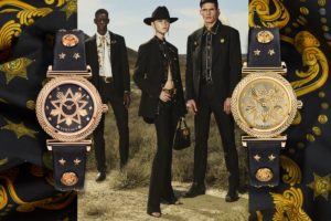V-Motif Western, Versace veste il polso con lo stile cowboy