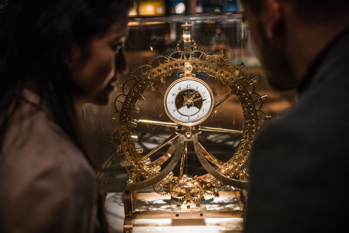 “Au coeur du temps”: viaggio nella Svizzera degli orologi