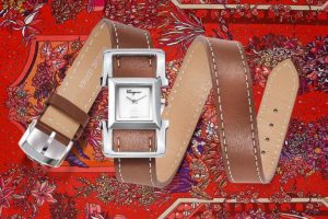 Ferragamo Square Ingot, un classico contemporaneo