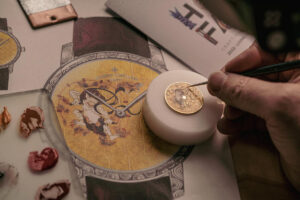 Un artigiano di Vacheron Costantin a Homo Faber.
