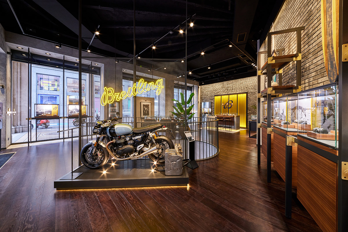 Il flagship store Breitling, a Milano. Il mondo in un loft