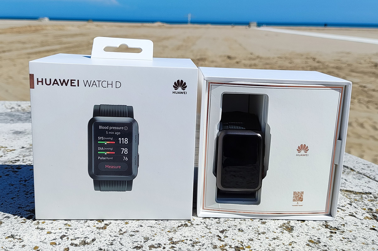 Huawei Watch D all'interno del packaging