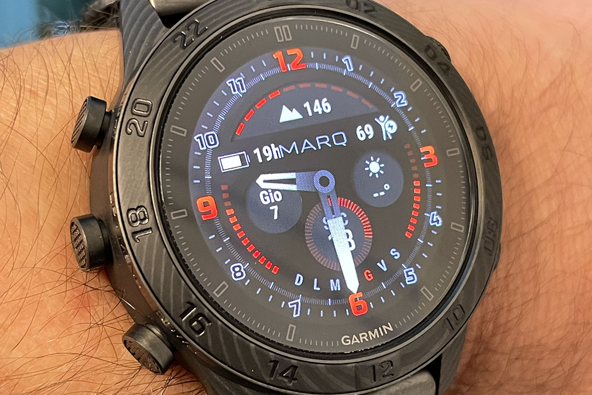 Garmin Marq Carbon, la prova al polso