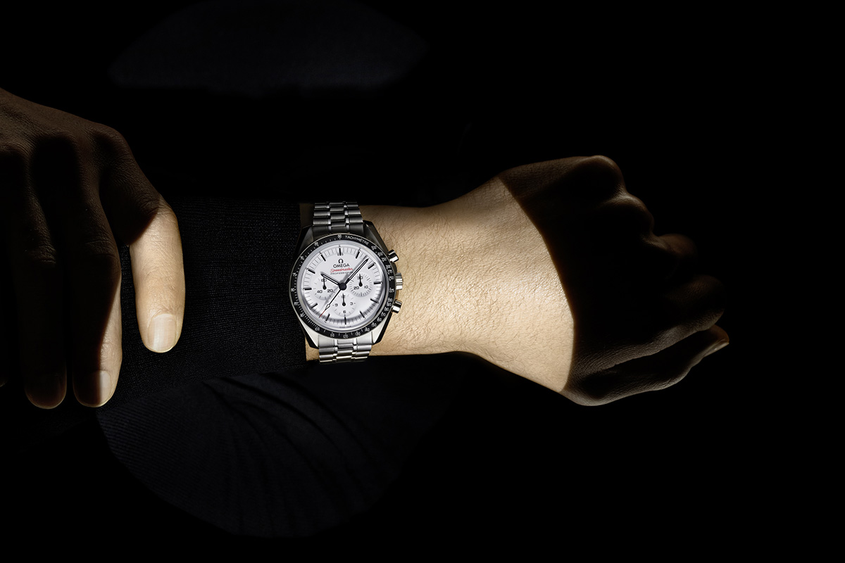 Omega Speedmaster Moonwatch: c’è bianco e bianco…