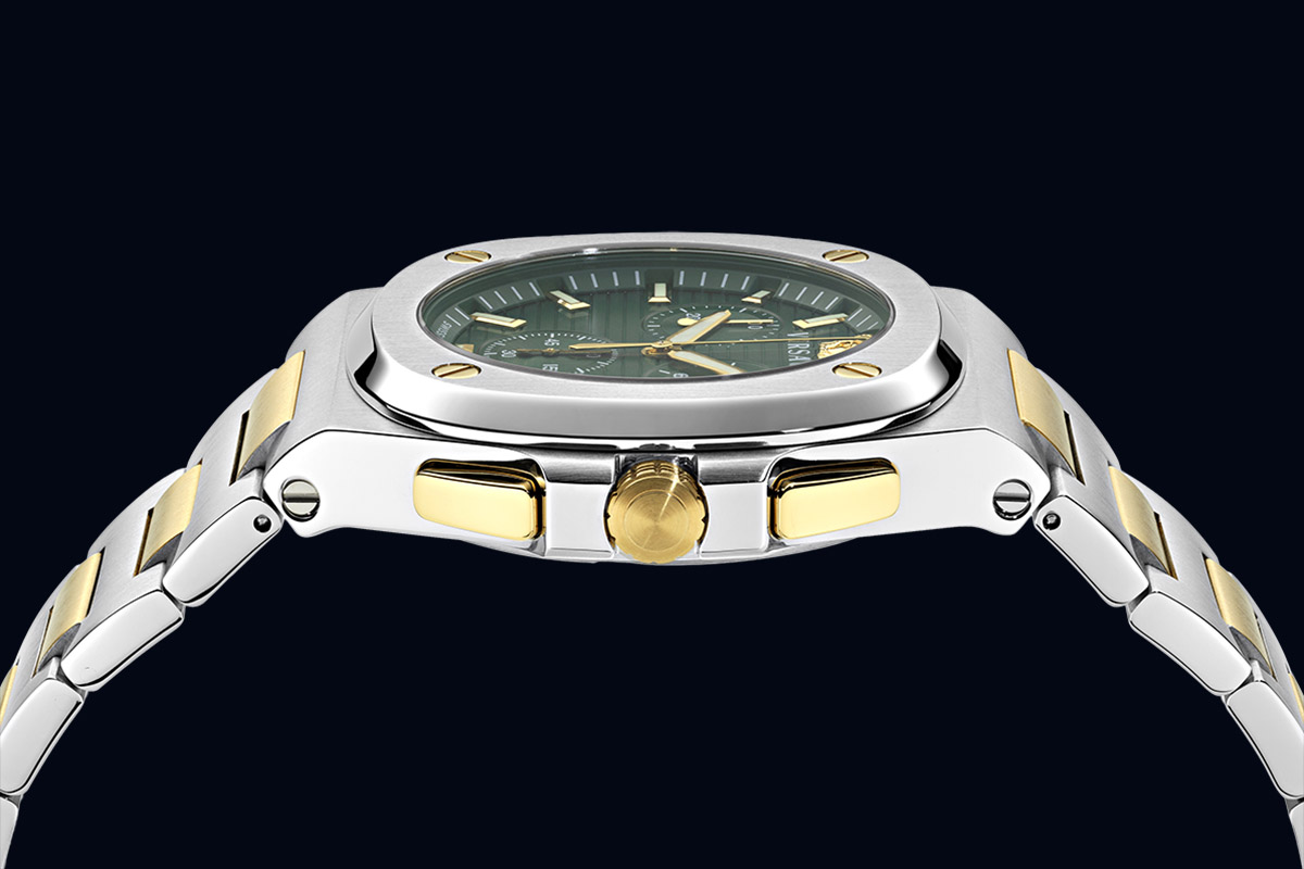 Il Versace Tolomeo Chrono visto di profilo